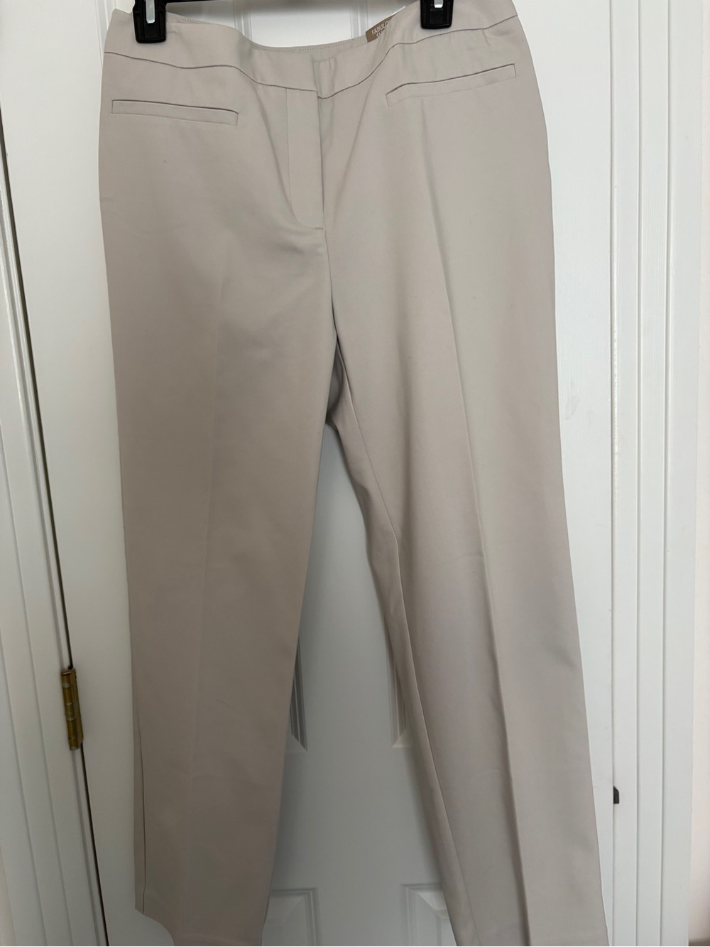 Chico’s Fabulously Slimming Ankle Light Beige Pants